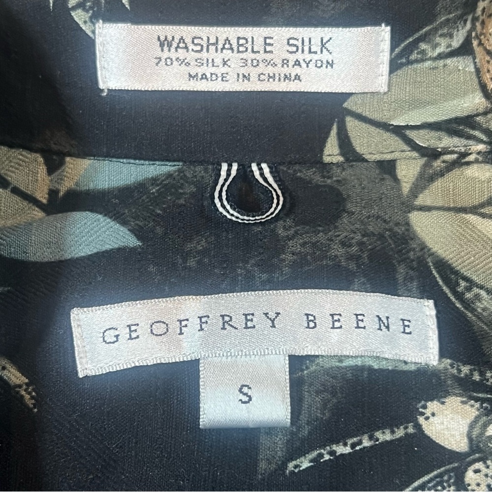 GEOFFREY BEENE Men's Floral Short Sleeve Silk Shirt - Black - Picture 3 of 6